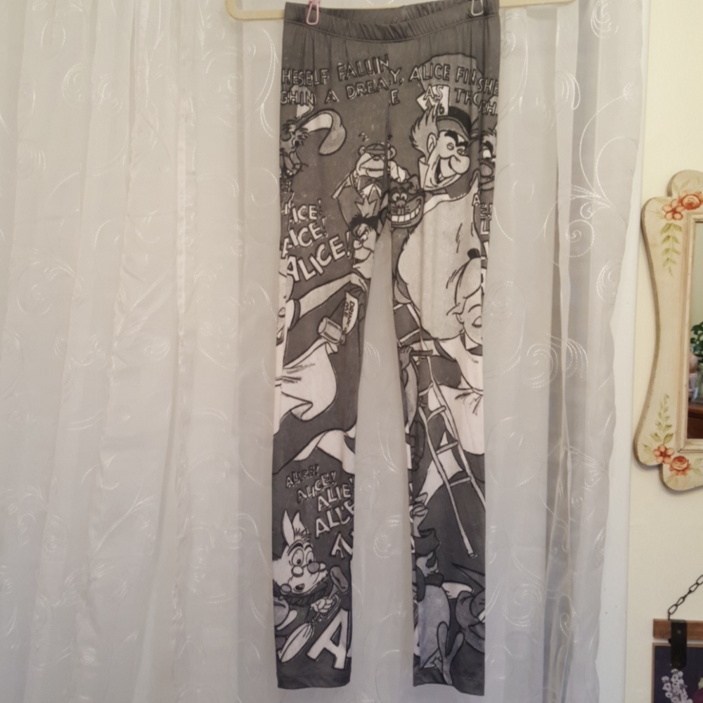 Disney Alice in Wonderland Leggings